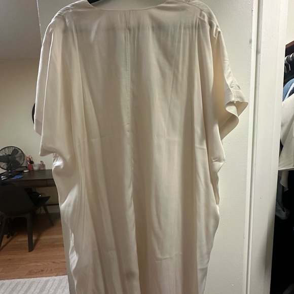 H&M Cream V-Neck Tunic Dress - Picture 2 of 3